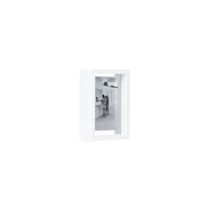 white Floating box 13x18