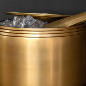 Lookbook laps wine bucket