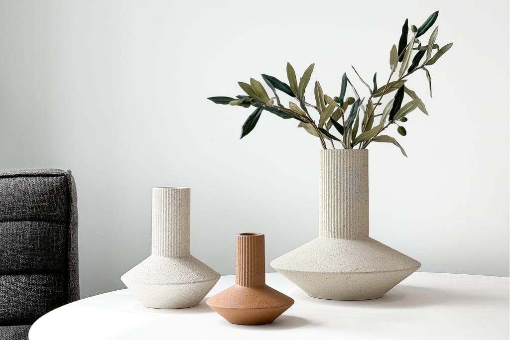 Roma vases 