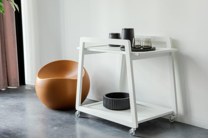 XLBOOM-LOOKBOOK_JOHN_BALL CHAIR