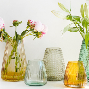 Dim vases