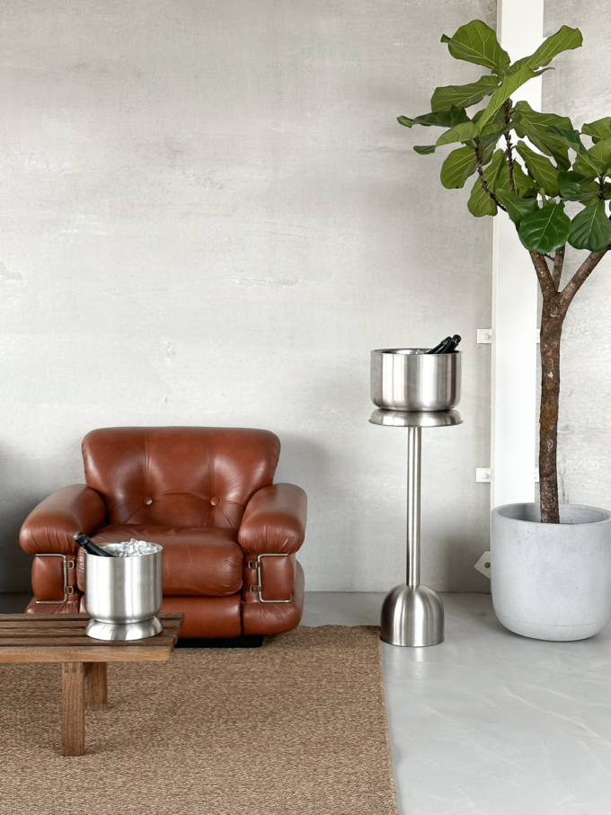 XLBOOM-LOOKBOOK_DIABLO PURE STAINLESS_TRAY TABLE_MAGNUM_WINE BUCKET_2_PIETER PEULEN
