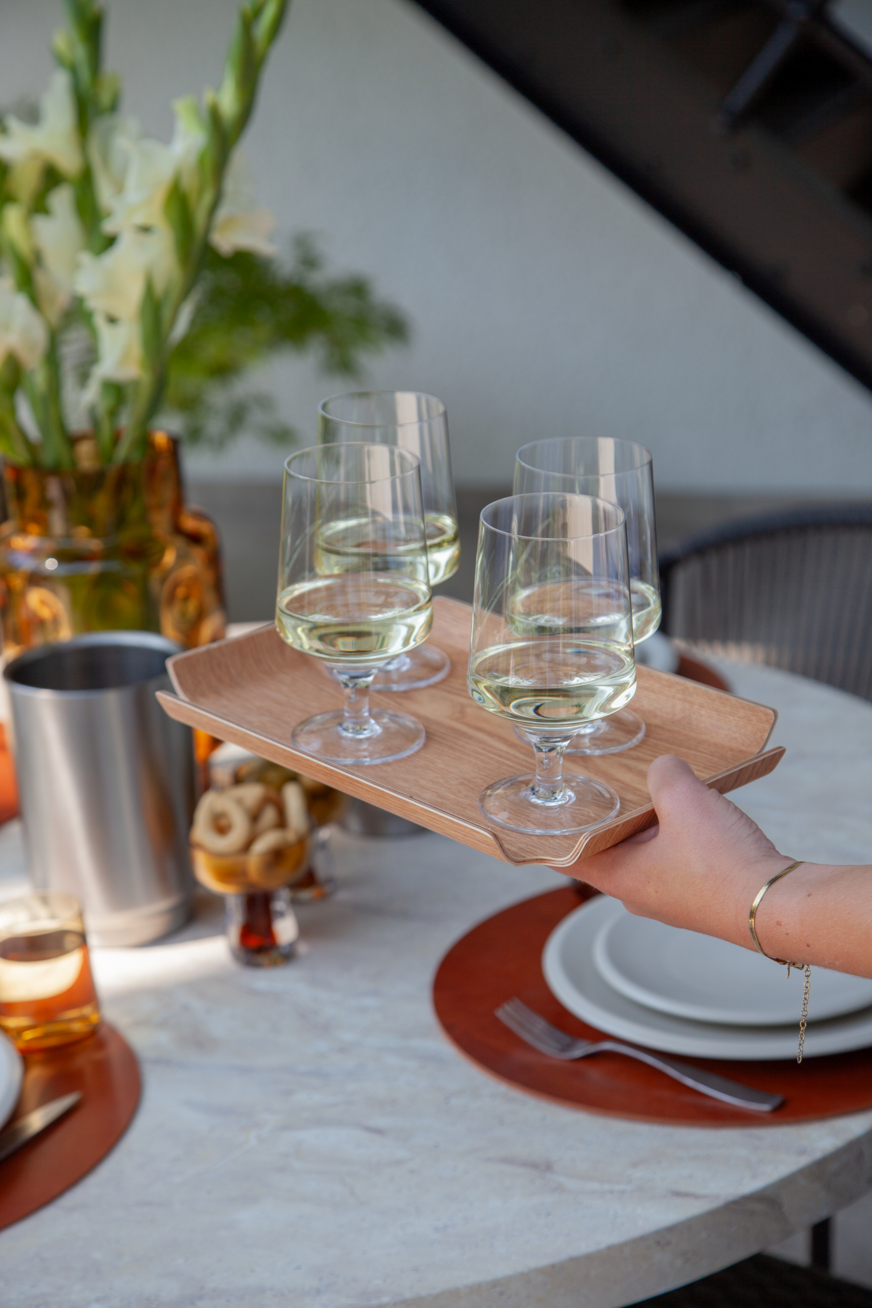 XLBoom table setting with Deck and Cordoba